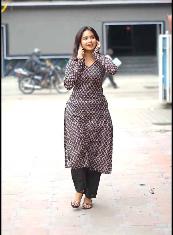 Foram Cotton Printed Kurta And Pant For Women