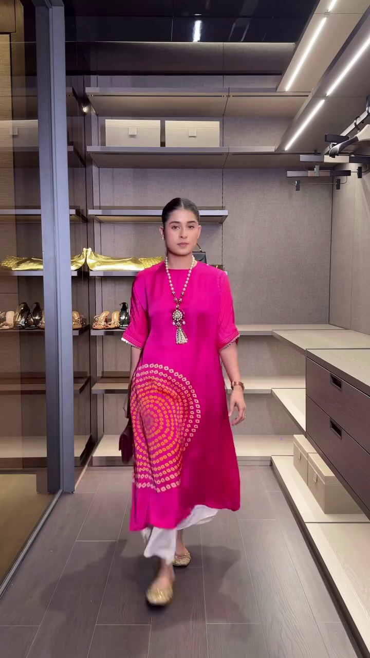 Rohini Fuchsia Pink Printed Straight kaftan with pant