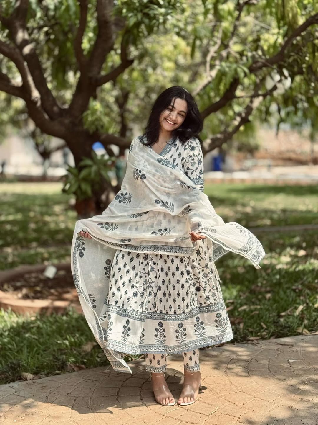 Lavnya Cotton Gown For Women