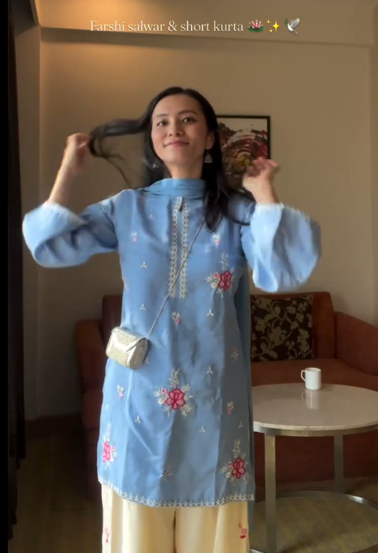 Nari Embroidery Farsi Salwar Set