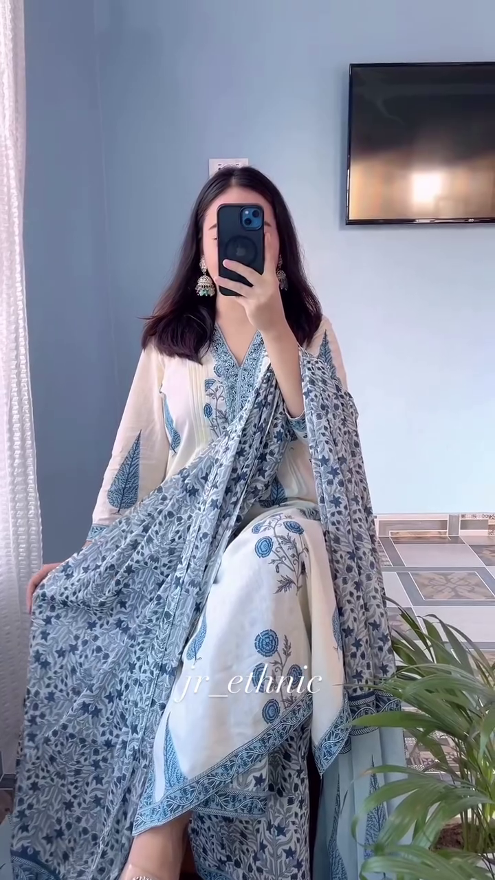 Jenika floral print cotton suit set for women